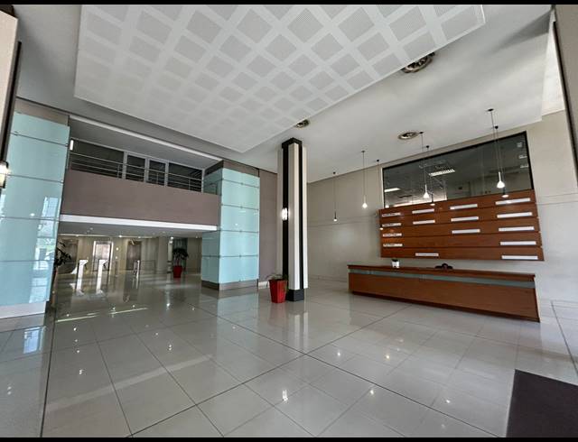 1,767M² OFFICE TO LET IN SANDTON CENTRAL